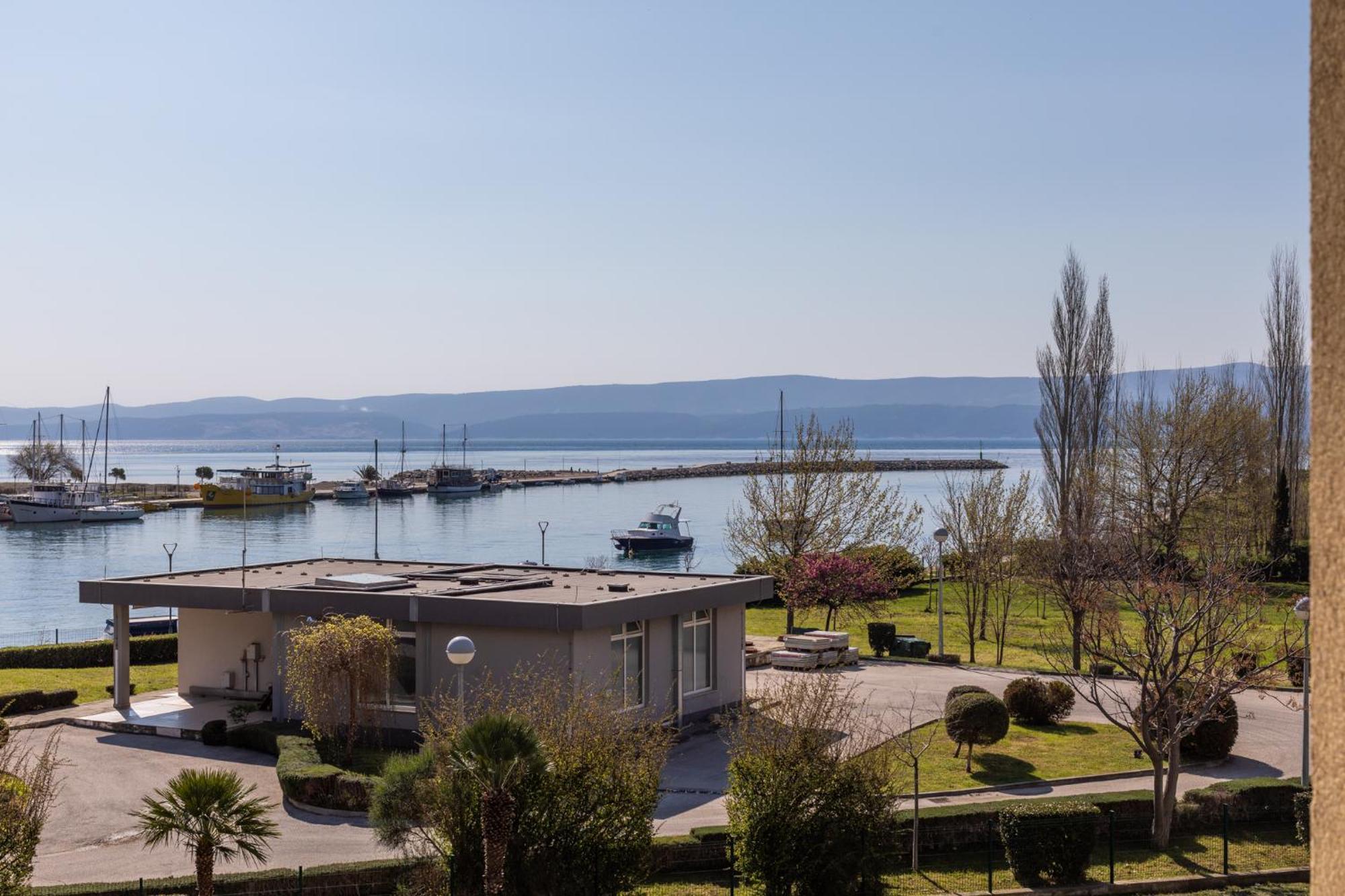 Apartment Marijo Omiš Екстериор снимка