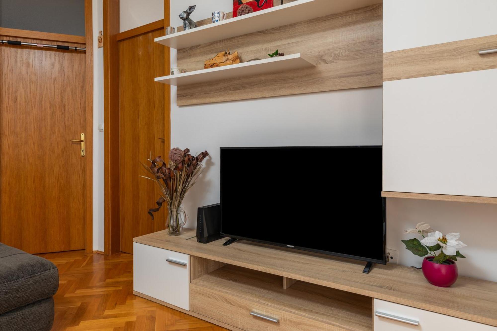 Apartment Marijo Omiš Екстериор снимка