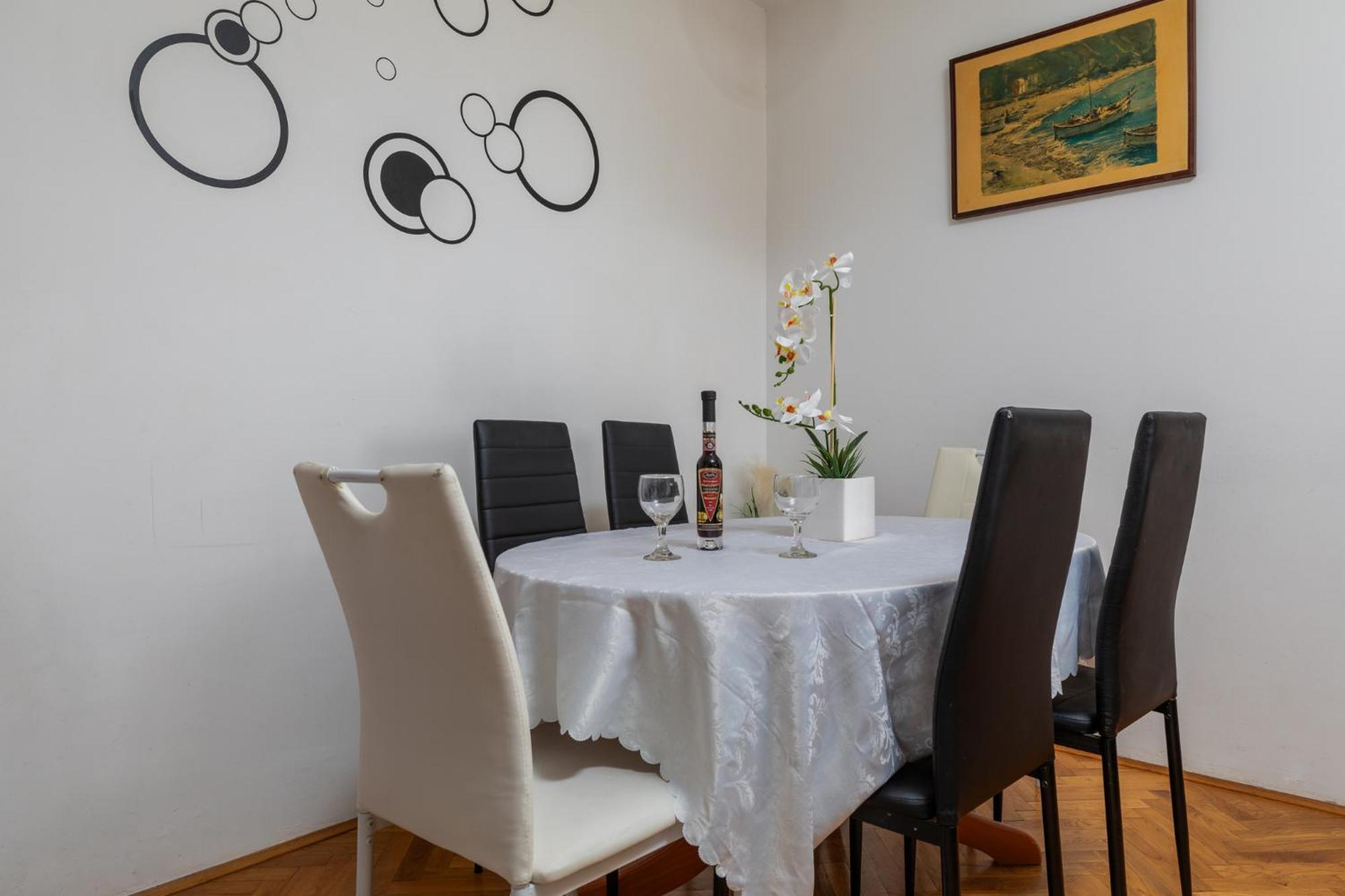 Apartment Marijo Omiš Екстериор снимка